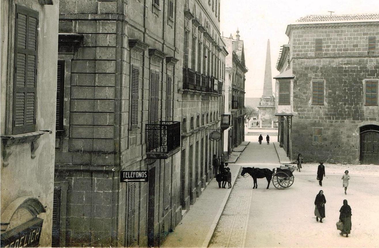 Foto histórica de la Plaça de la Catedral.