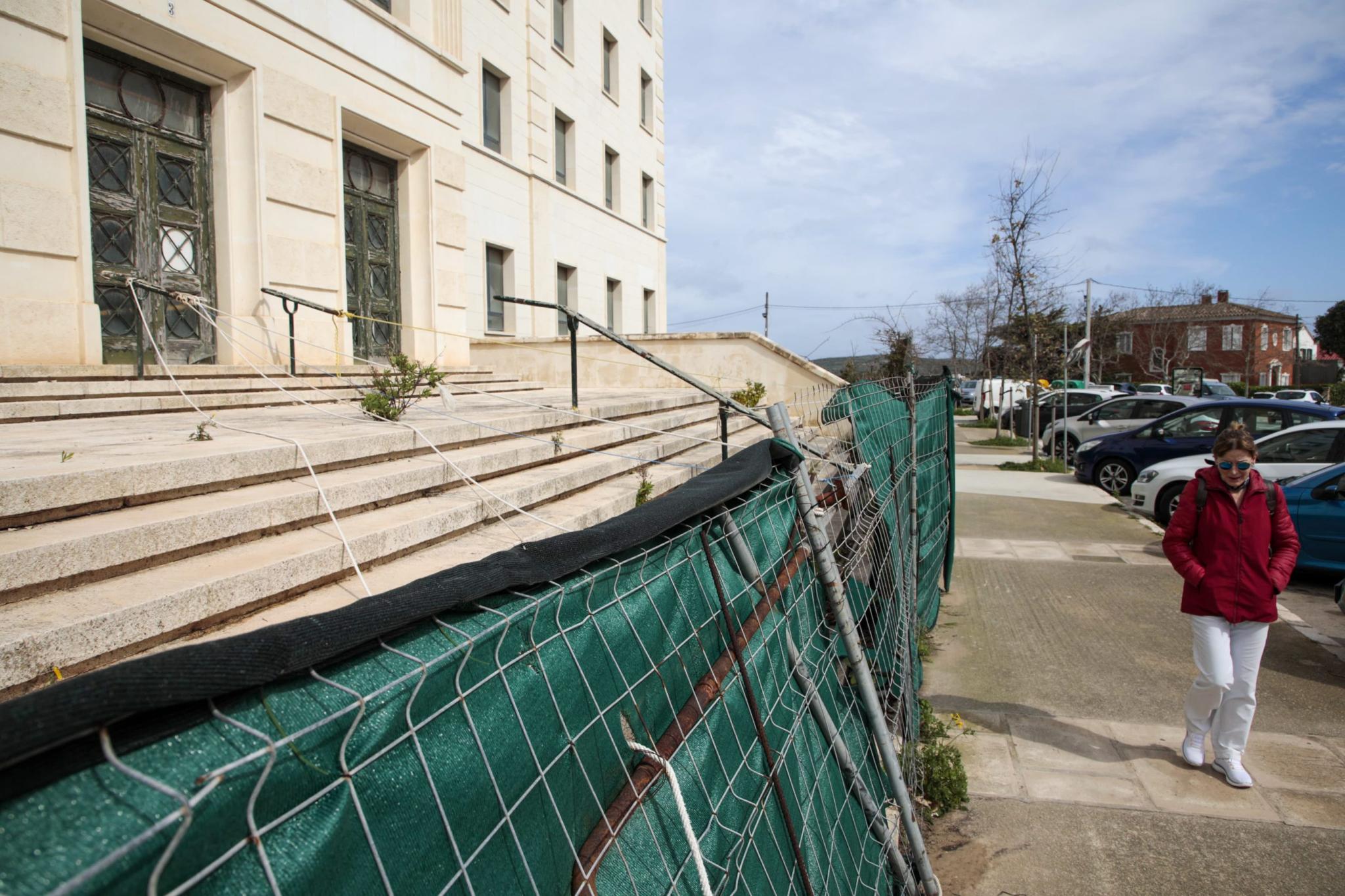 menorca maÃ³ hospital verge del carme obres paralizades